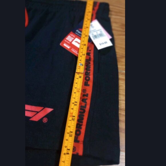 FORMULA 1 Black/Red Graphic Logo Racing Shorts Women's 1X - Picture 7 of 10